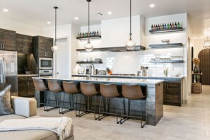 Fridge, microwave, oven, stovetop - Arcadia 36 | PRIVATE Hot Tub * Sleeps 18 * Patio Views (Santa Clara)