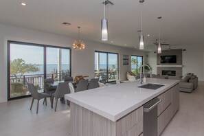 Interior - 4 Keys To Paradise, Luxury Ocean Front Home (Marathon)
