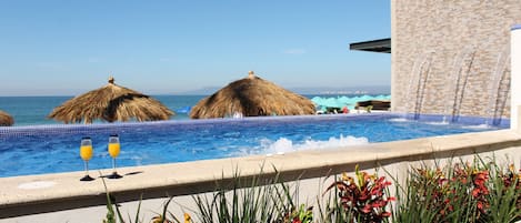 Piscine extérieure, piscine chauffée