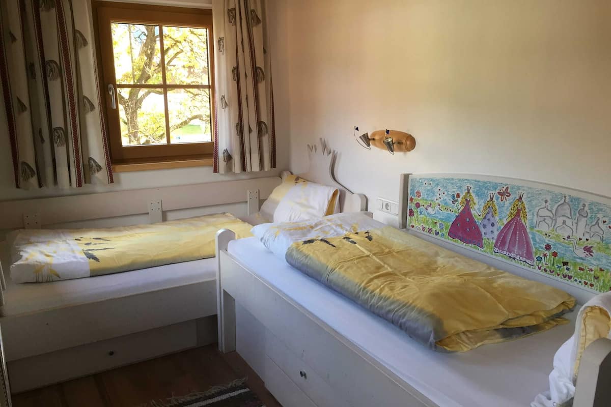 Apartment (Salvenblick) | Free cots/infant beds, free WiFi, bed sheets