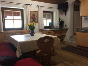 Apartment (Gaisbergblick) | Esszimmer