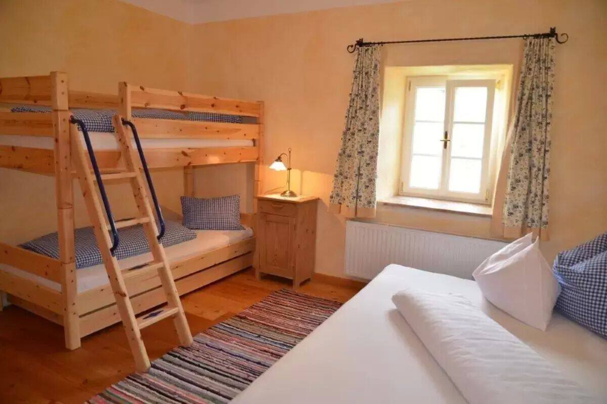 Apartment (Getreidespeicher) | Blackout drapes, cribs (free), WiFi (free), individually decorated