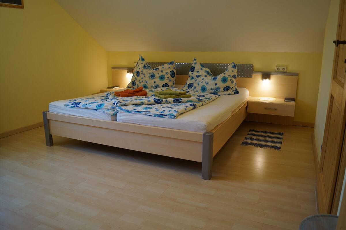 Comfort Double Room, Non Smoking, Mountain View | 1 bedroom, blackout drapes, WiFi (free), individually decorated