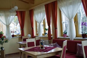 Kontinental frukost mot avgift