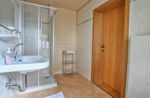 Doppelzimmer | Badezimmer