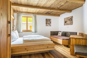 Apartment (Hoher Goell) | 1 Schlafzimmer, kostenloses WLAN, Bettwäsche