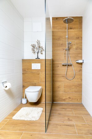 Bathroom - Bio-Familienbauernhof Grubsteighof (Sankt Koloman)