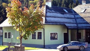 Exterior - Wolf's Revier (Gaming)