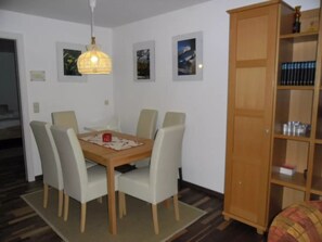 Appartement Familial (Oetscherbaer) | Restauration dans la chambre