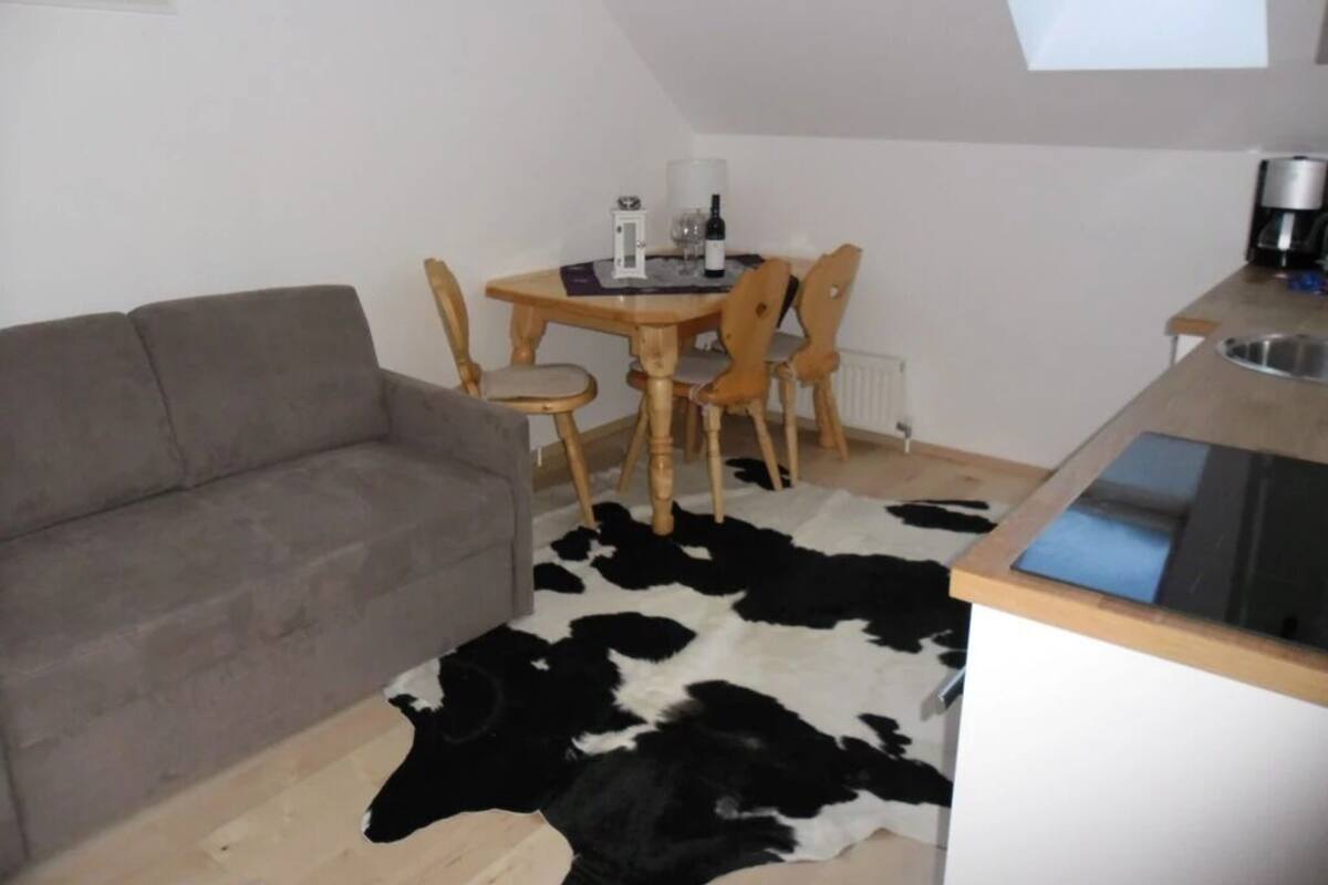 Apartment (Kleiner Oetscherbaer) | Wohnbereich | Flachbildfernseher