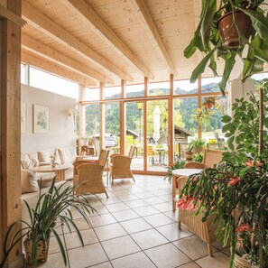 Reception - Ferienhof Neusacher Moser (Weissensee)