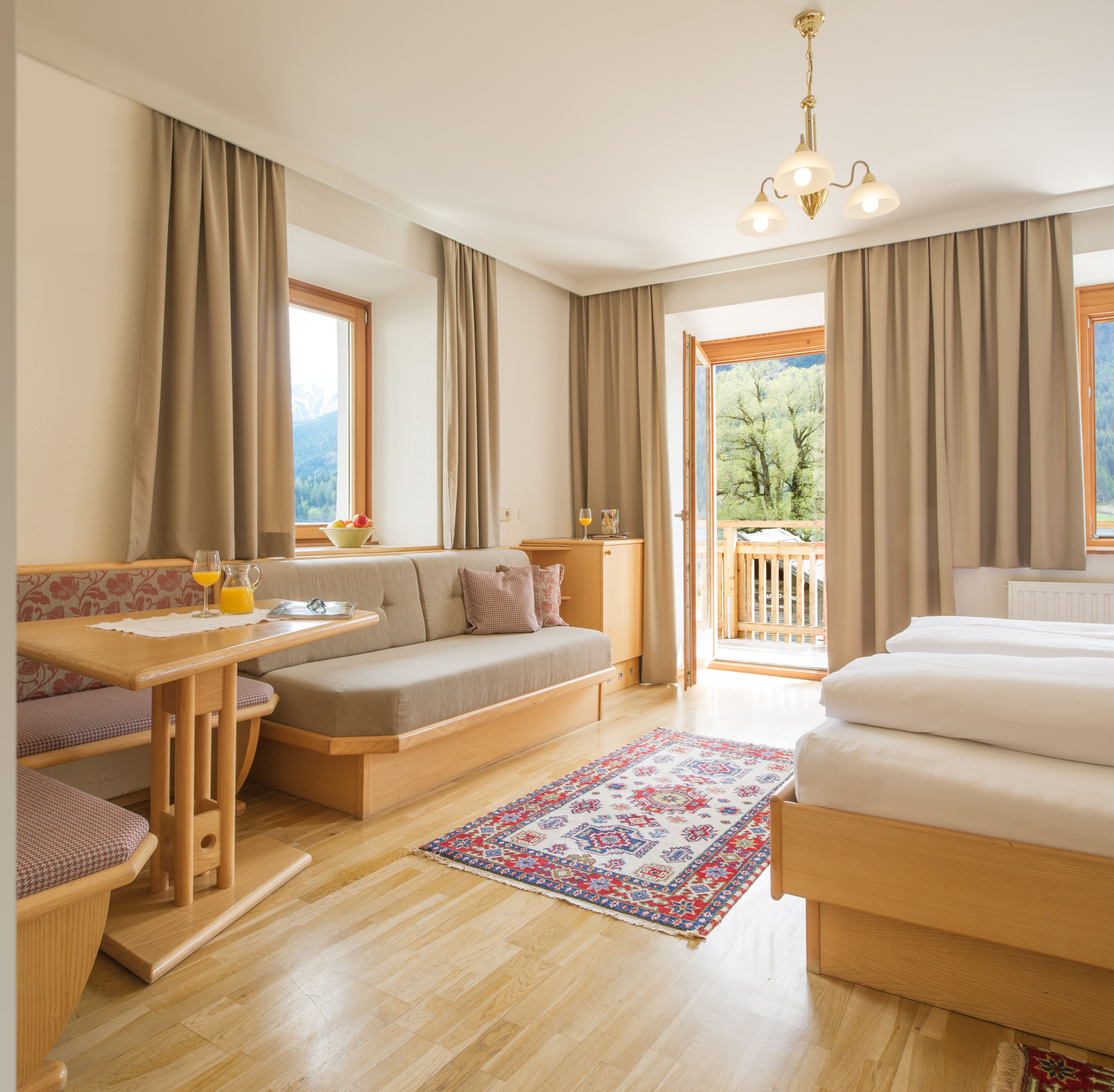 Double Room | In-room safe, soundproofing, free cribs/infant beds, free WiFi