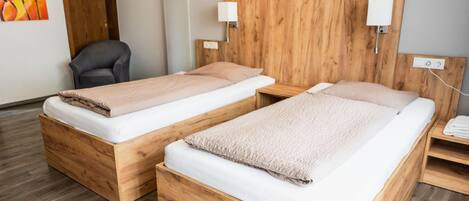 Apartament, bany privat (A1+)