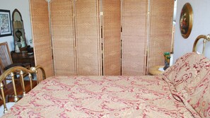 獨棟房屋, 多張床 (580 Russell Place) | 6 間臥室、免費無線上網