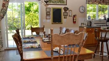 House, Multiple Beds (94 S Cottage #3) | Private kitchen | Paper towels