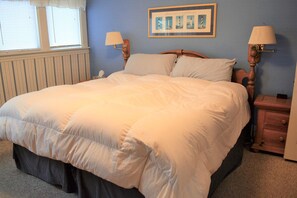 Talo, useita sänkyjä (780 Beach Dr) | 5 makuuhuonetta