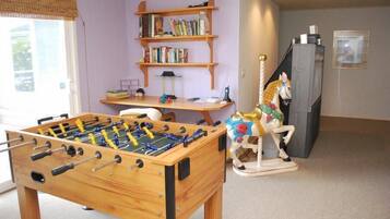 House, Multiple Beds (2360 S Downing) | Games room