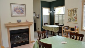 House, Multiple Beds (226 Ridge Dr) | Living room | Fireplace - 226 Ridge Dr (Gearhart)