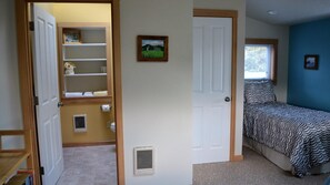 House, Multiple Beds (226 Ridge Dr)