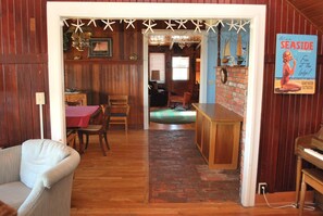 House, Multiple Beds (122 11th Ave) | Living room