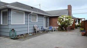 House, Multiple Beds (2117 Beach Dr.) | Exterior