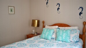 House, Multiple Beds (335 4th Ave)