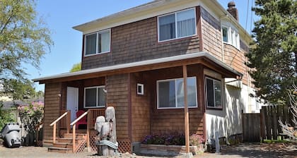 421 Beach Dr