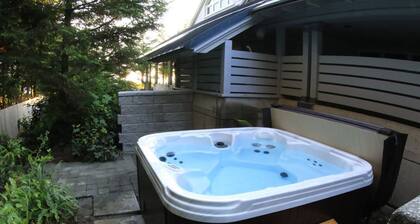 The Yacht House, Tofino B.C.