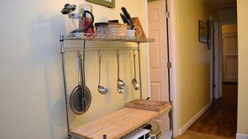 House, 2 Katil Ratu (Queen) (120 13th Ave) | 2 bilik tidur