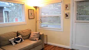 House, 2 Queen Beds (120 13th Ave) | Living room | Fireplace - 120 13th Ave (Seaside)