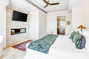 1 bedroom, internet, bed sheets, wheelchair access - Elegant desert escape with stunning red rock views, & free WiFi (St. George)
