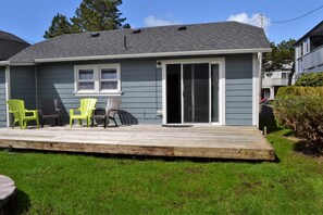 House, Multiple Beds (223 13th Ave) | Exterior