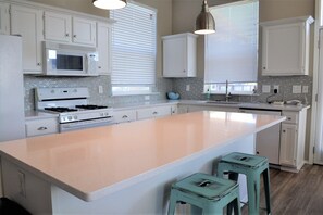 Townhome, Multiple Beds (311 N Downing) | Private kitchen