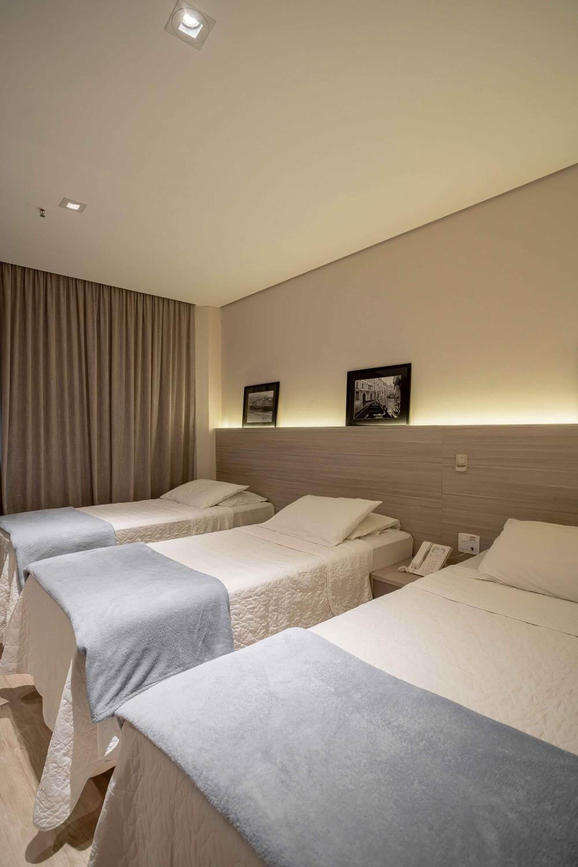 1 bedroom, minibar, desk, laptop workspace