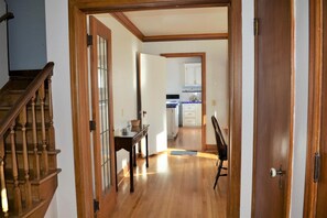 Maison, plusieurs lits (2338 S Edgewood St) | Intérieur