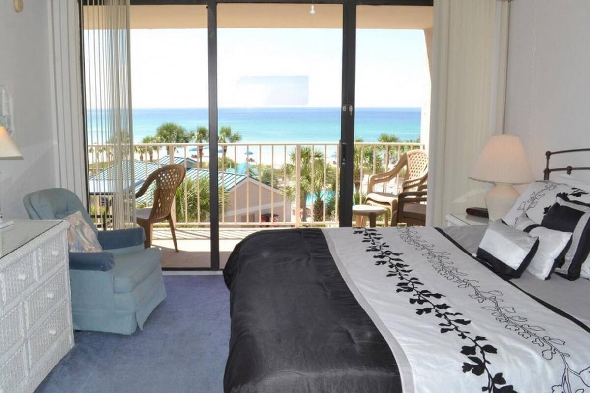 Condo, 2 Bedrooms | Bed sheets