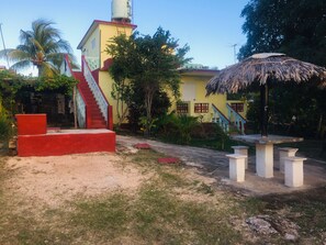 Aire de pique-nique/barbecue