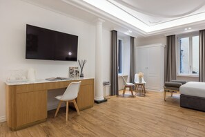 普通套房 | 低過敏寢具、迷你吧、客房內保險箱、書桌