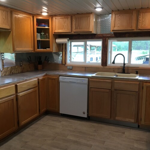 Newly remodeled 3 bd apartment steps from the Mickelson Trail in the Black Hills