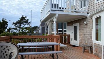 House, Multiple Beds (1081 South Prom) | Balcony