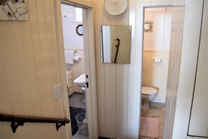 Bathroom - 1081 South Prom (Seaside)