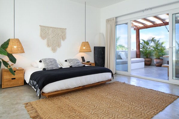 1 bedroom, in-room safe, iron/ironing board, WiFi