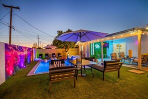 Terrace/patio - Endless Summer: 5BR 7Beds Heated Pool Light Show (Scottsdale)