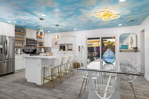 Fridge, microwave, oven, stovetop - Endless Summer: 5BR 7Beds Heated Pool Light Show (Scottsdale)