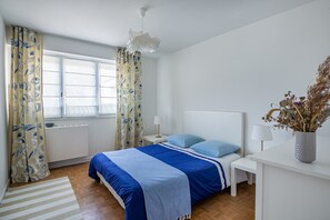 2 chambres, fer et planche à repasser, Wi-Fi gratuit, draps fournis