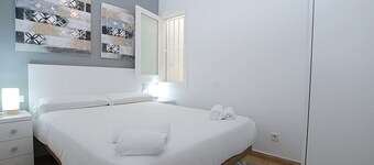 La Platgeta · Ideal family apartment, with private terrace