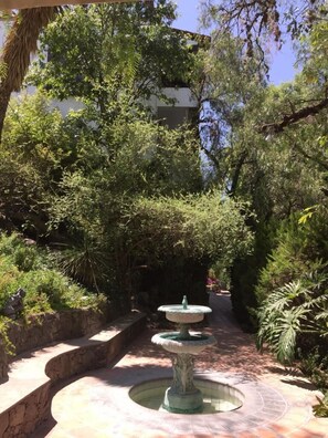 Garden - La Puertecita Aparthotel (San Miguel de Allende)