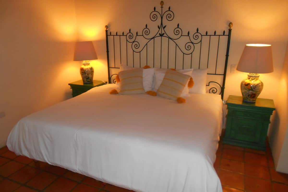 1 bedroom, desk, free WiFi