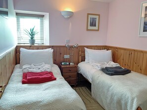 2 quartos, Wi-Fi de cortesia, roupa de cama