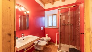 Shower, hair dryer, towels - Alla Regia (Vodo Cadore)